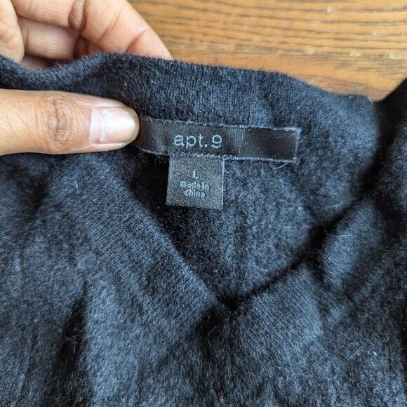 Apt. 9 100% cashmere v-neck black sweater ribbing stripe Men's size Large - Picture 3 of 8